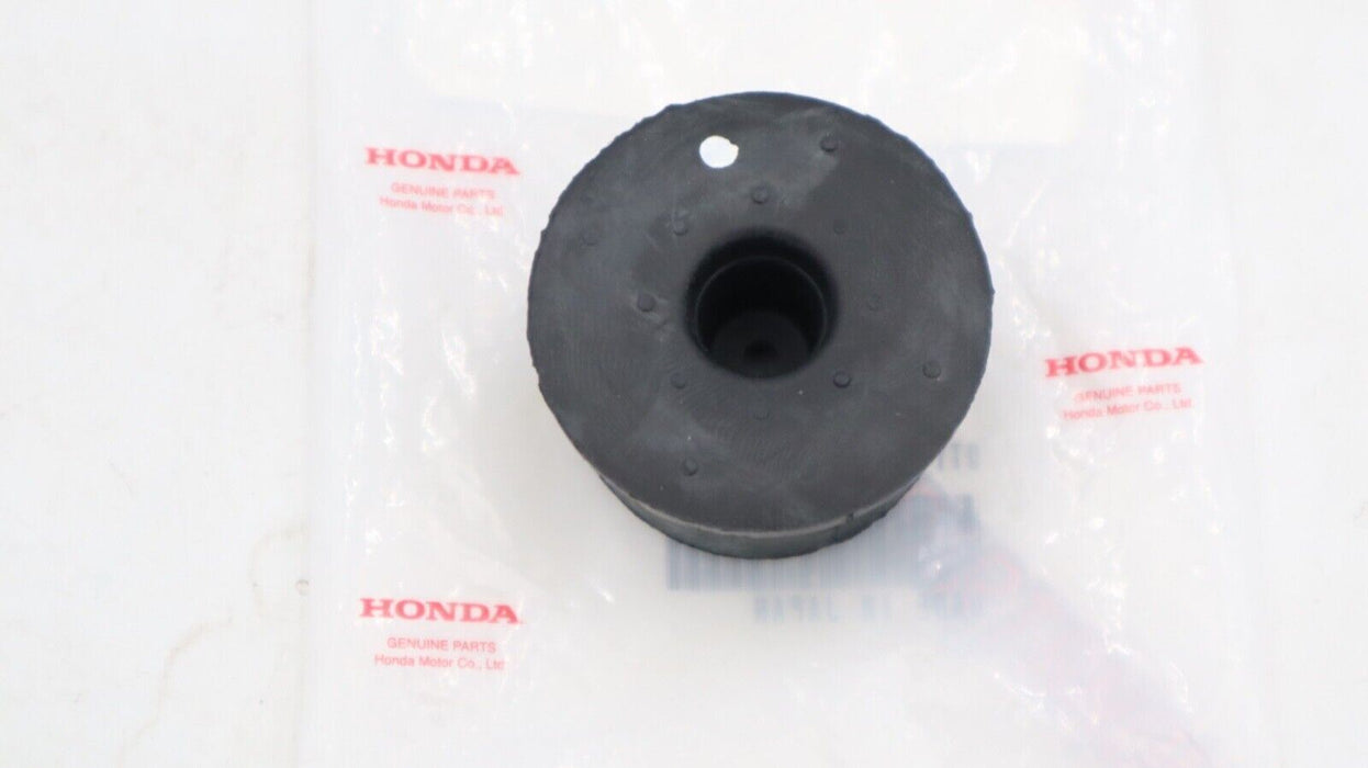 GENUINE OEM HONDA ACURA CIVIC BOTTOM RADIATOR LOWER MOUNT RUBBER CUSHION BUSHING