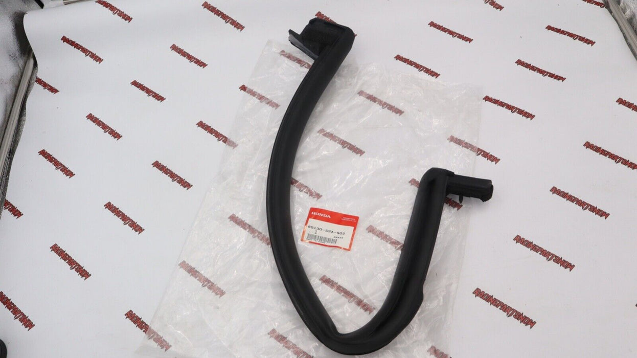 OEM HONDA 00-09 S2000 HARDTOP WINDOW GASKET SEAL PASSENGER SIDE RUBBER