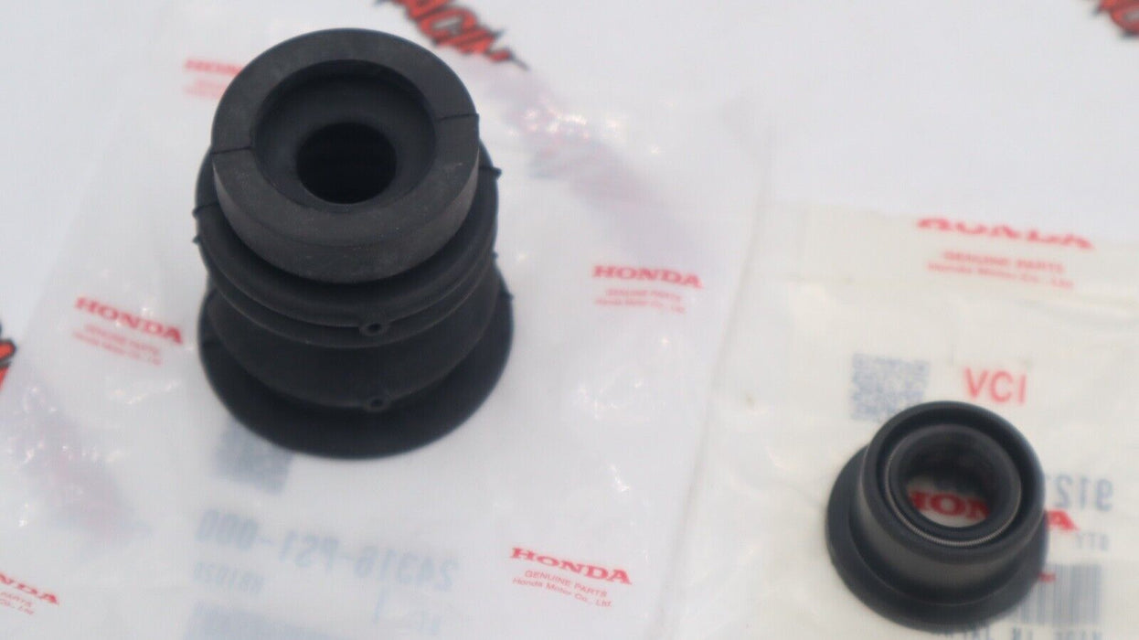 GENUINE HONDA OEM MANUAL TRANSMISSION SHIFT SELECTOR OIL SEAL WITH DUST BOOT